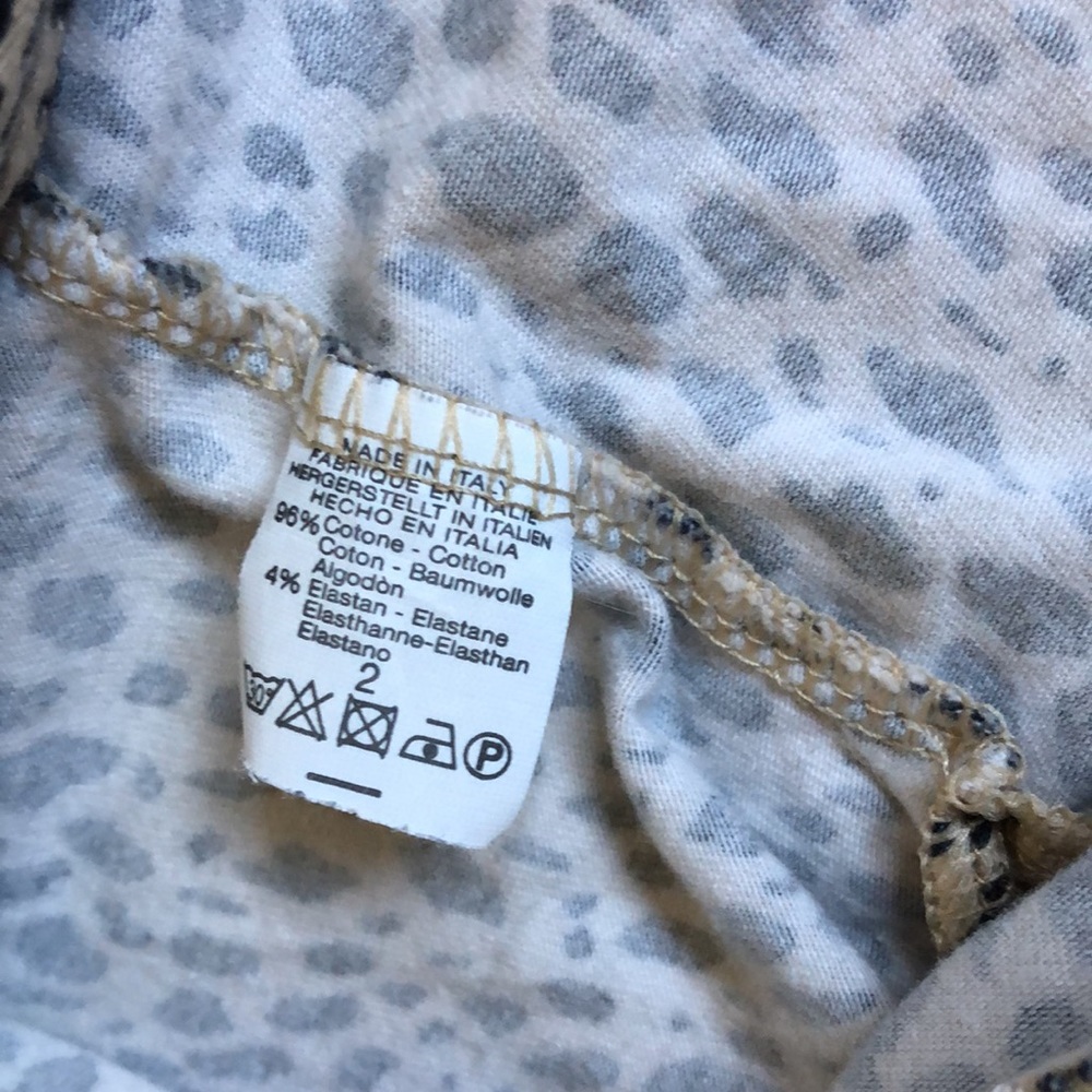 Brandy Melville Cotton Leopard Tie Front Short Sleeve Crop Top - Picture 5 of 5